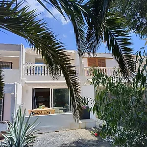 https://carabela.adeje-hotels.com