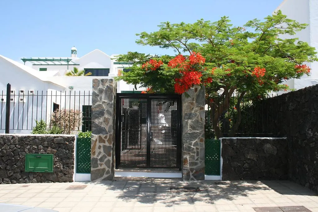Apartamentos Las Acacias Puerto del Carmen  Spain