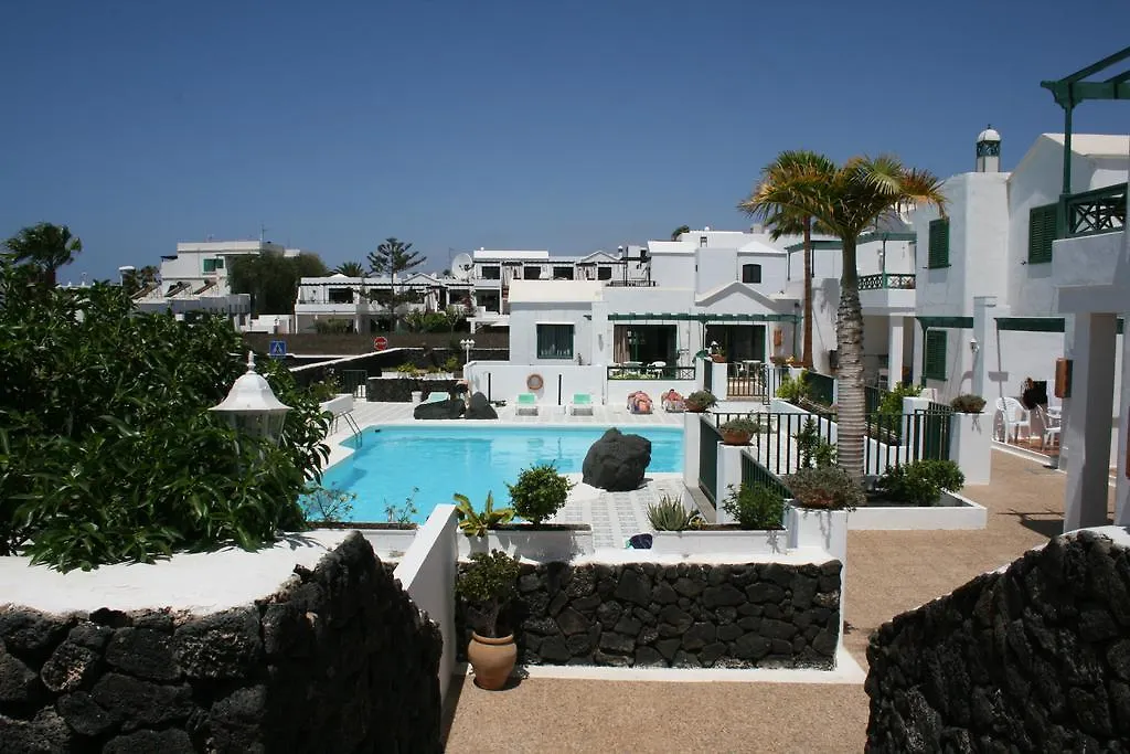 Apartamentos Las Acacias Puerto del Carmen  Apartment Puerto del Carmen (Lanzarote)